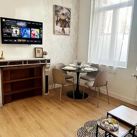Lerelaisdodile Proche Gare Appartement